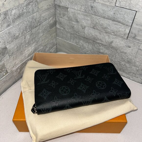 NWT Louis Vuitton Zippy Wllter Mahina Noir - Picture 4 of 6